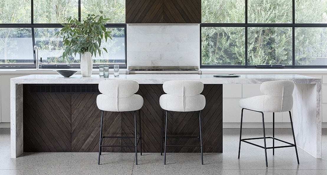 барний стілець