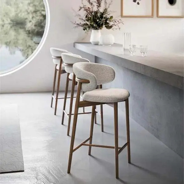 барні стільчики